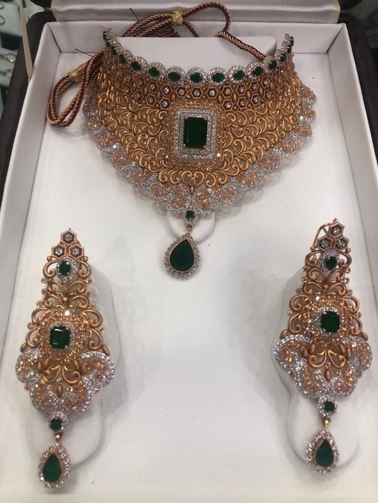 Spaston Beautiful Golden Color Necklace With Earrings